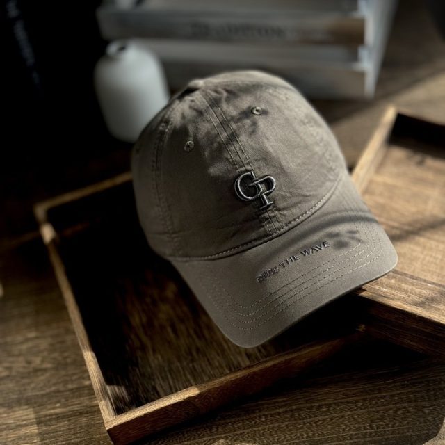 Create memories with custom baseball caps (6)