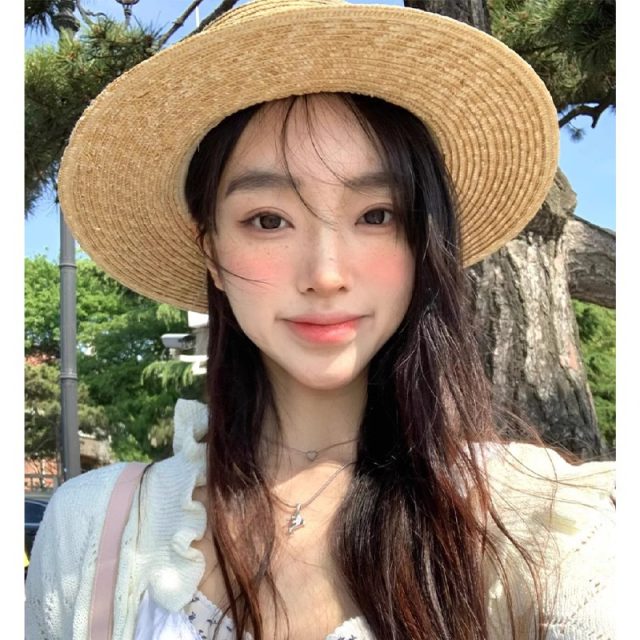 Create your unique look with custom straw hats (5)