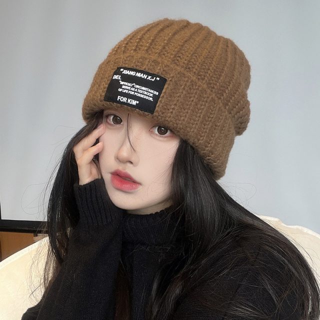 Custom beanies where fashion meets functionality (1)