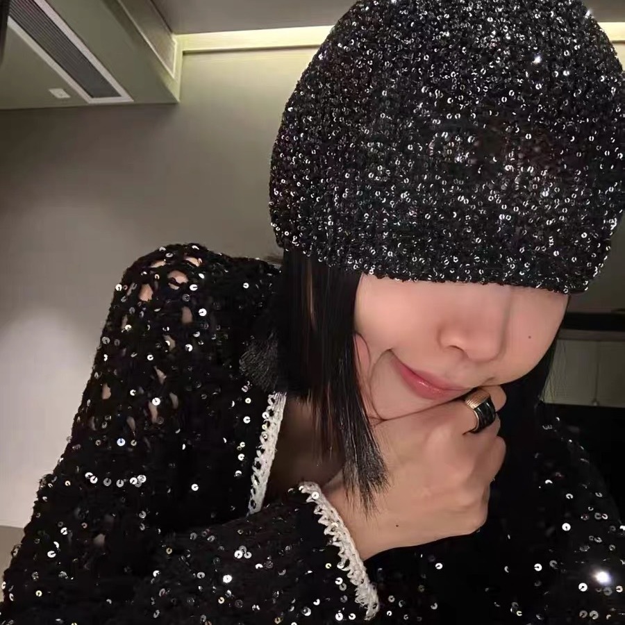 Make a fashion splash with custom beanies (1)