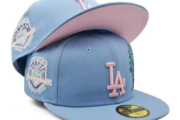 Wholesale custom snapback caps affordable style in bulk (9)